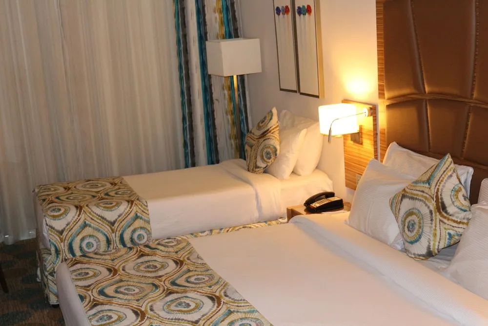 Family Oda, Birden Çok Yatak, Sigara İçilmez