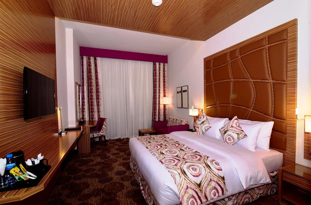 Süit, 1 En Büyük (King) Boy Yatak, Sigara İçilmez (Living Room)