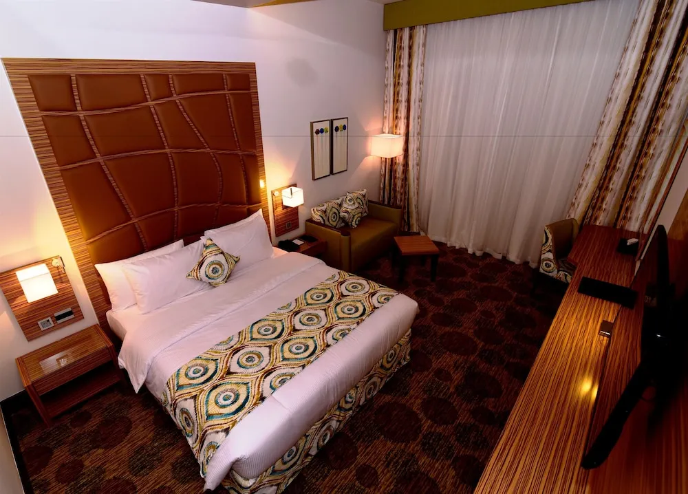 Süit, 1 En Büyük (King) Boy Yatak, Sigara İçilmez (Living Room)