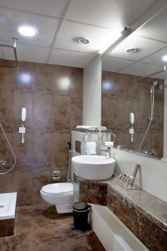 Classic Tek Büyük veya İki Ayrı Yataklı Oda