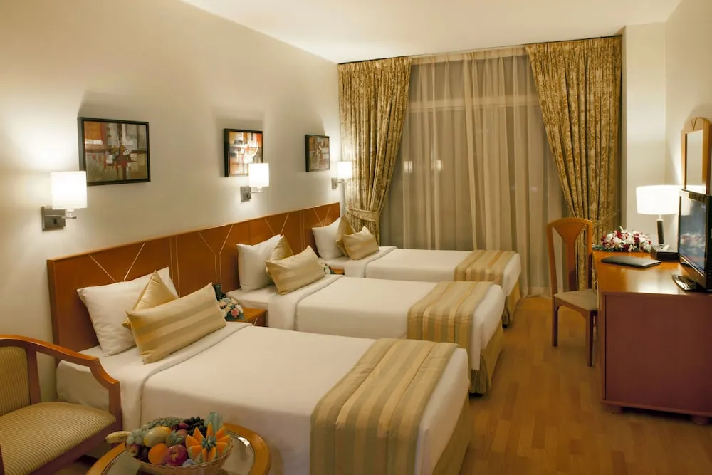 Classic Üç Kişilik Oda