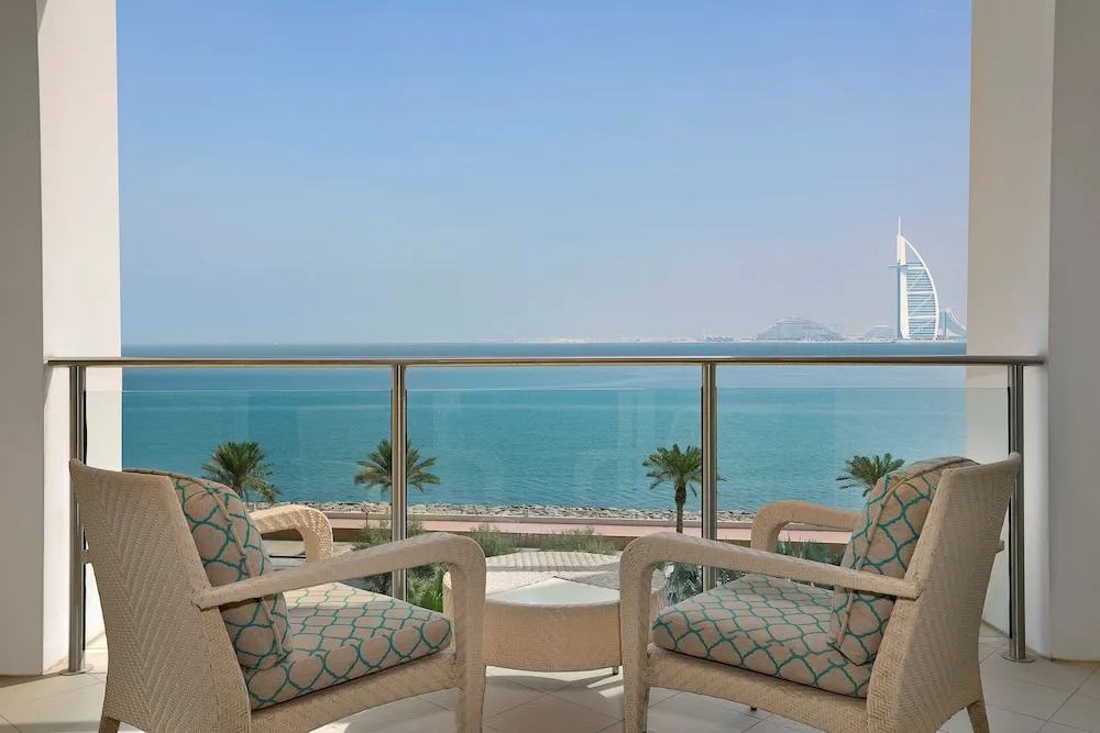 Palm Sea View King Deluxe Room