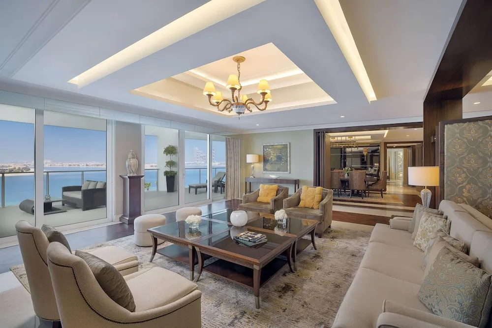 CHAIRMAN SUITE
