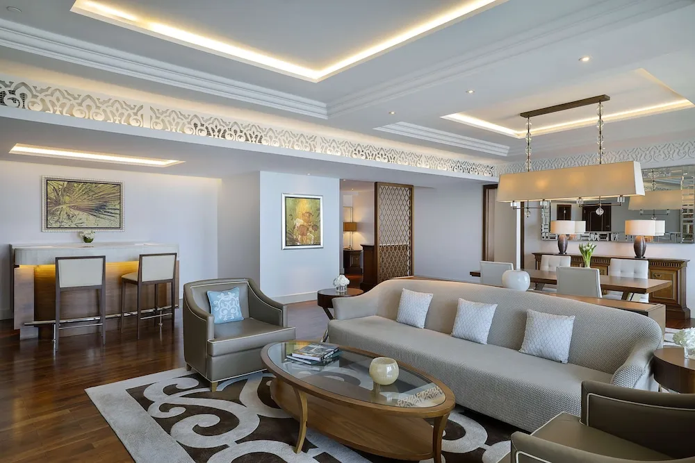 CHAIRMAN SUITE