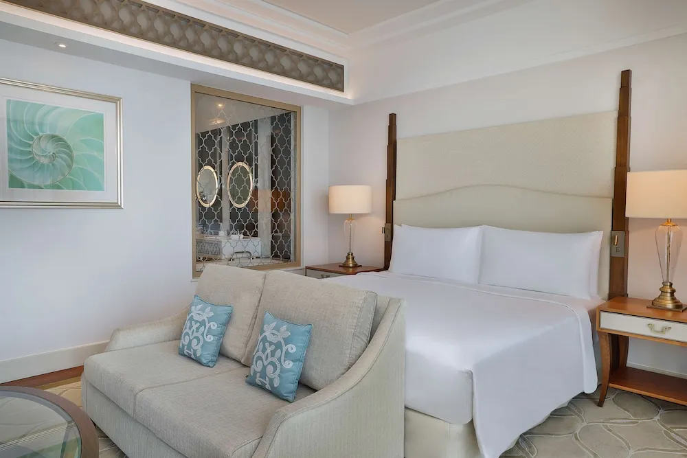 Club King Room with Sea View