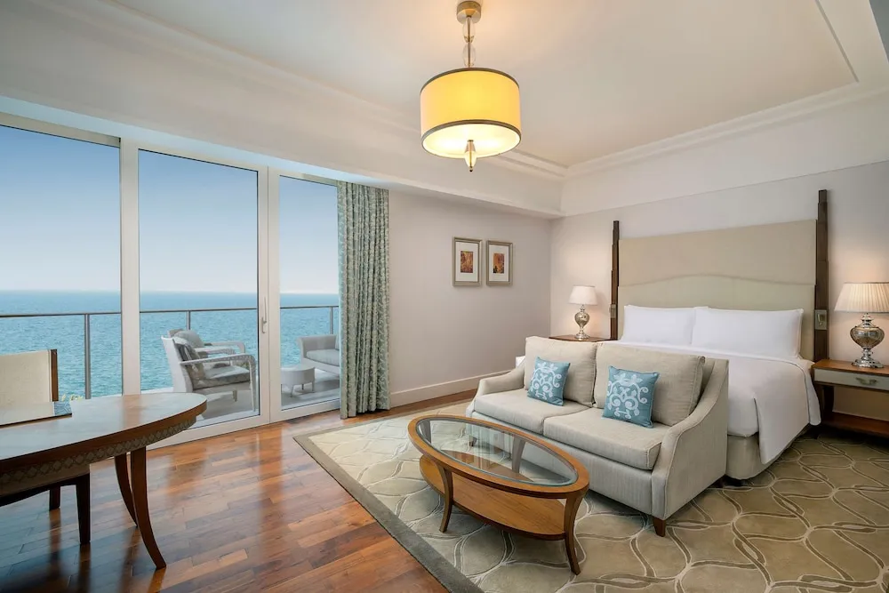 Skyline Sea View King Deluxe Room
