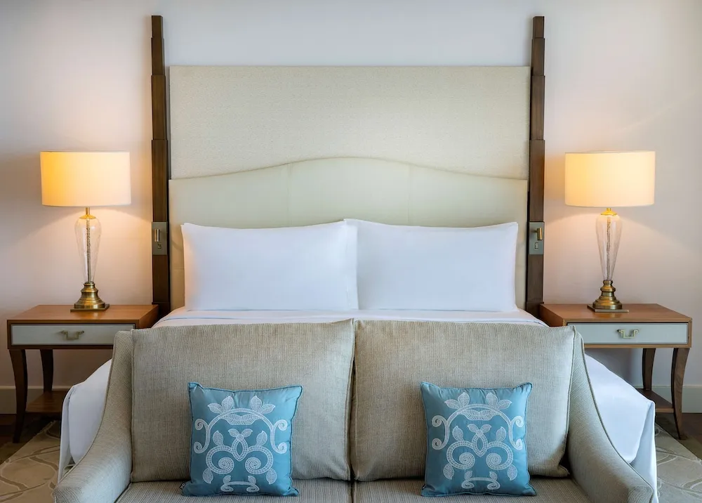 Skyline Sea View King Deluxe Room