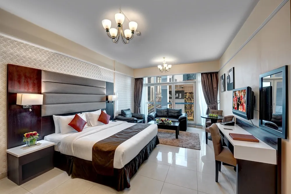3 Bedroom Suite with Burj Khalifa View