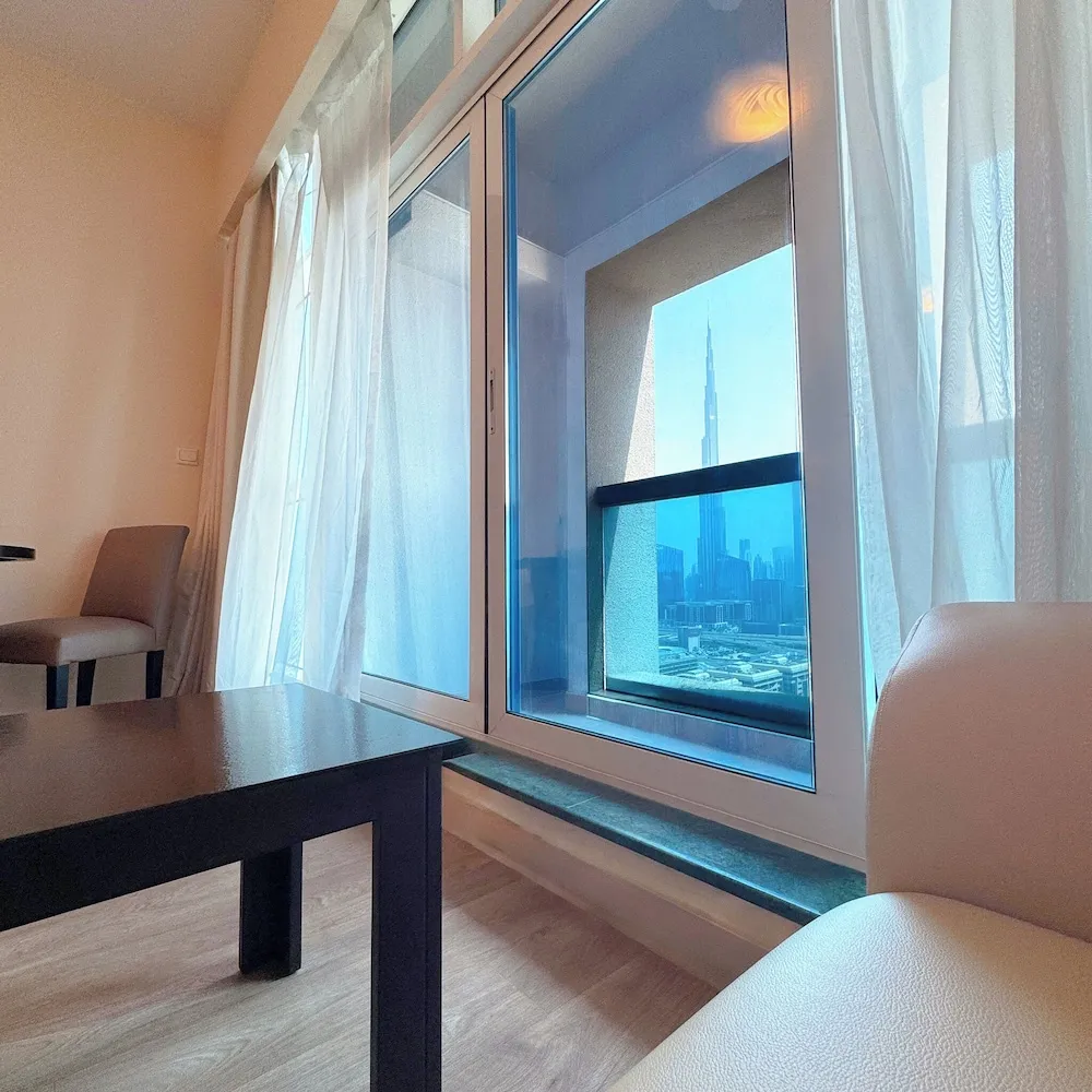 Deluxe King Room with Burj Khalifa View