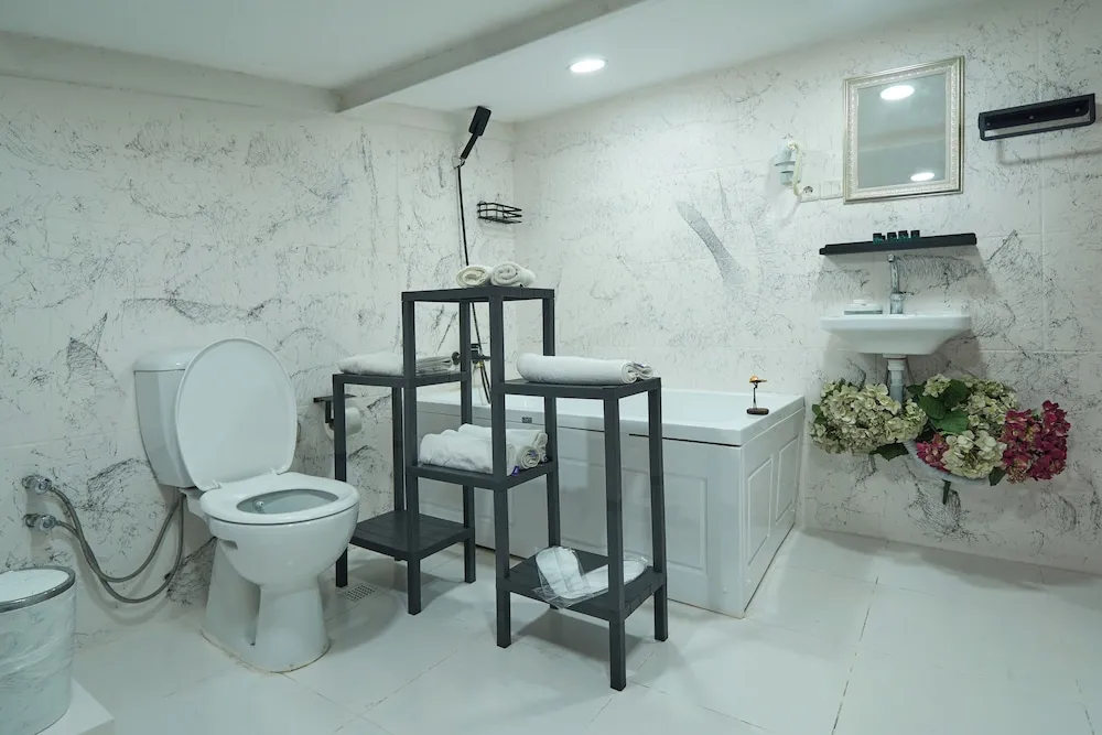 Triple Room with Terrace (Bath Tub)
