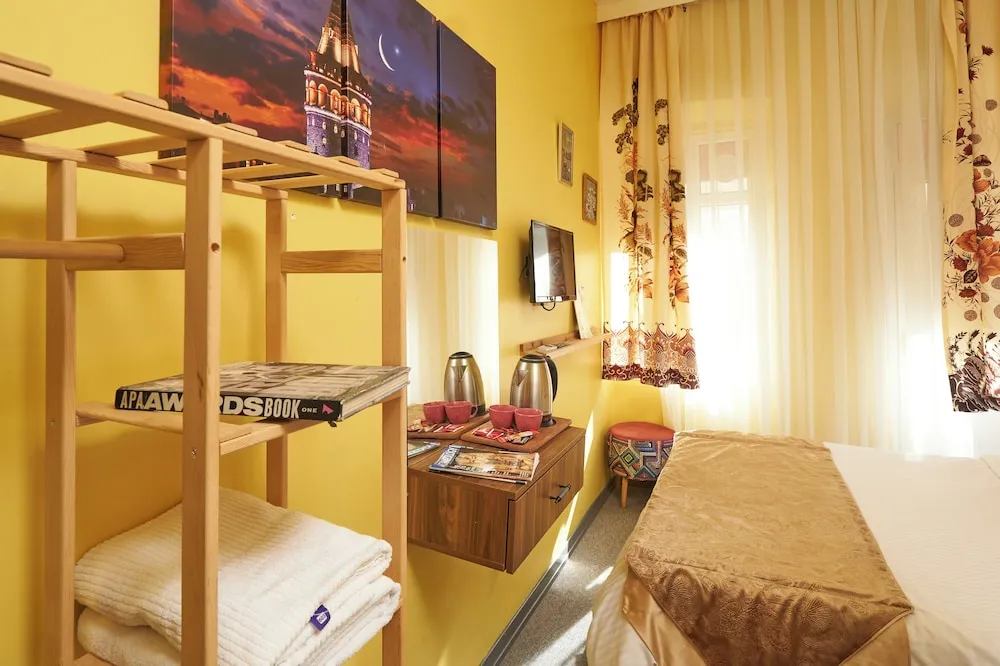 Balcony Double Room with Galata View