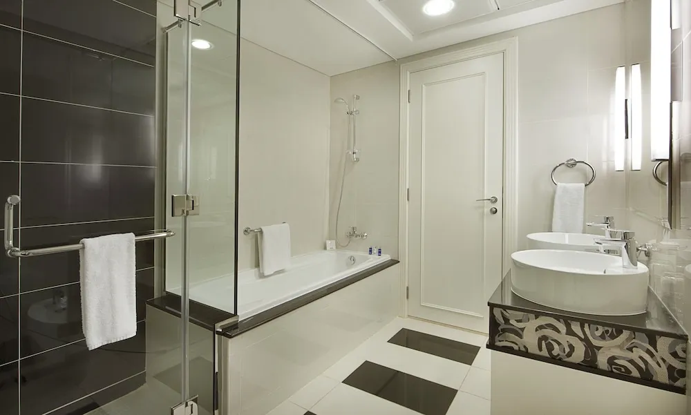 Suite, 2 Bedrooms City View