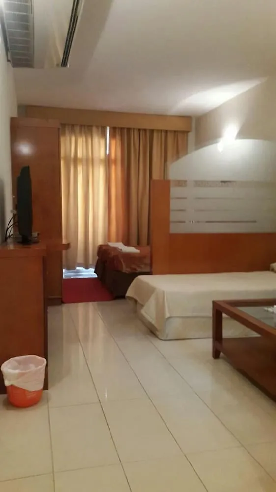 Deluxe Üç Kişilik Oda
