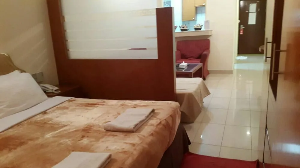 Deluxe Üç Kişilik Oda