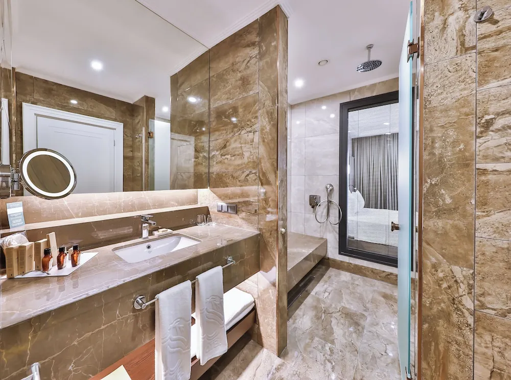 Deluxe Tek Büyük Yataklı Oda, Dağ Manzaralı