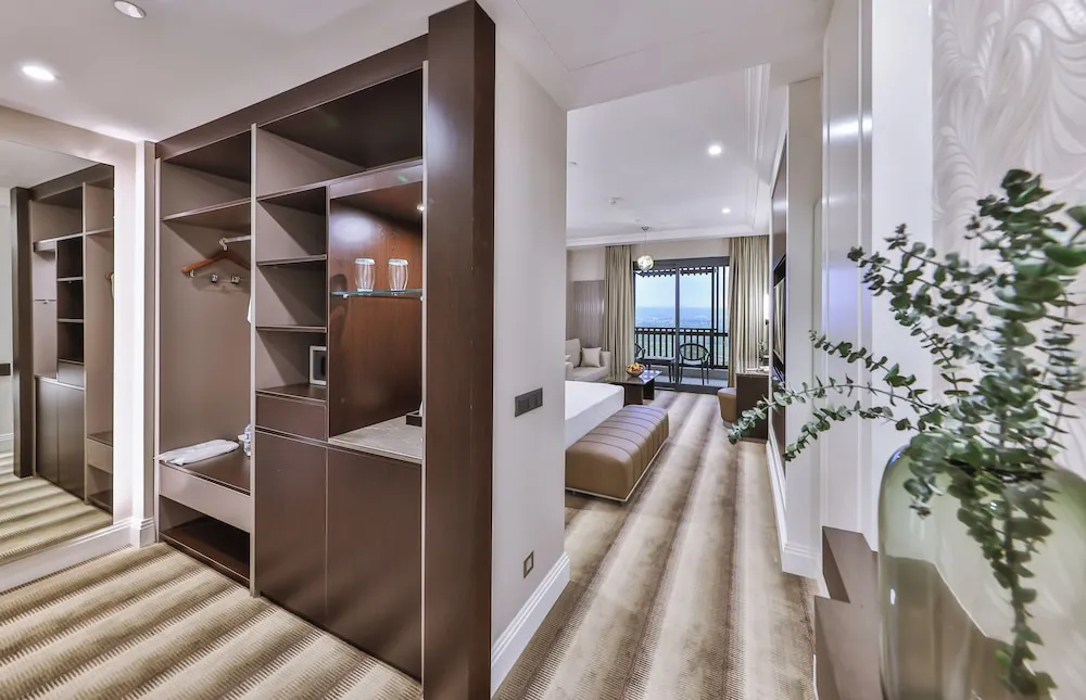 Deluxe Tek Büyük Yataklı Oda, Dağ Manzaralı