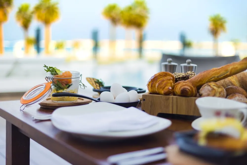 Oda, 1 En Büyük (King) Boy Yatak, Havuz Kullanımı