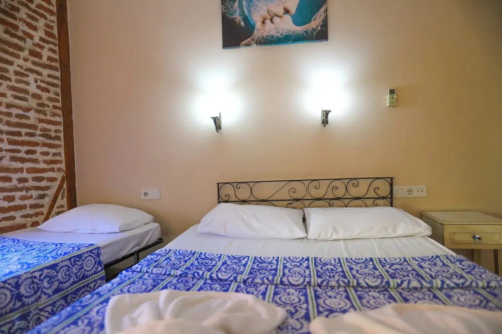 Standard Üç Kişilik Oda, Şehir Manzaralı