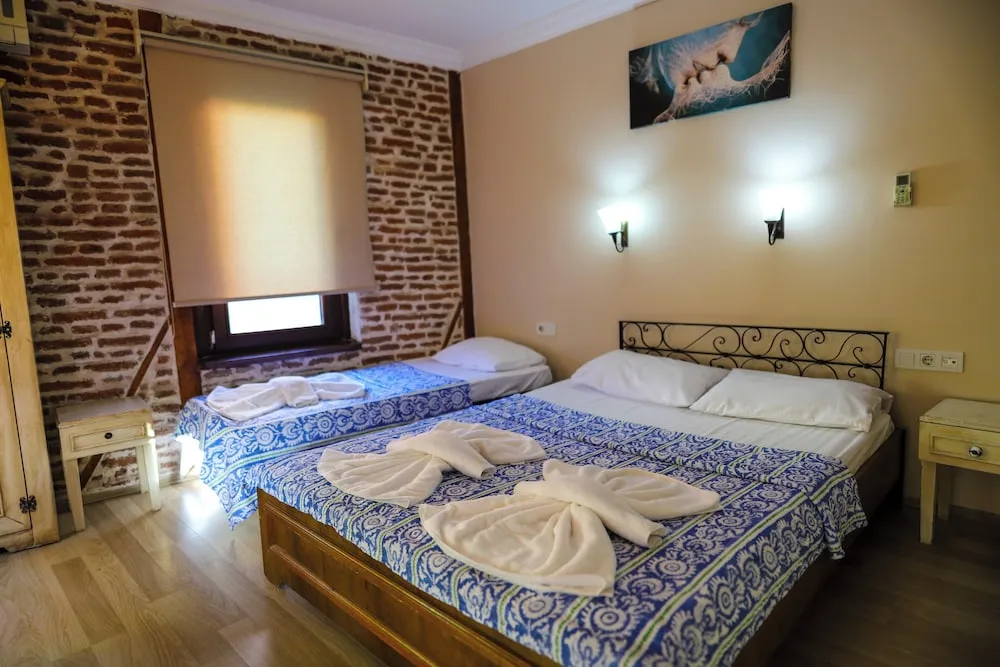 Standard Üç Kişilik Oda, Şehir Manzaralı