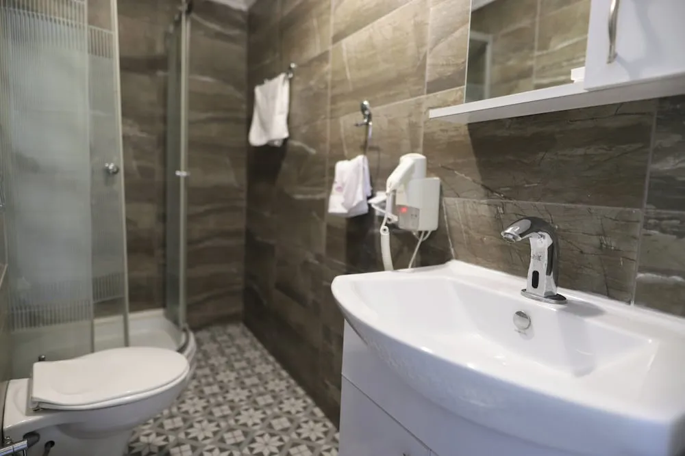 Standard Tek Büyük Yataklı Oda, Şehir Manzaralı