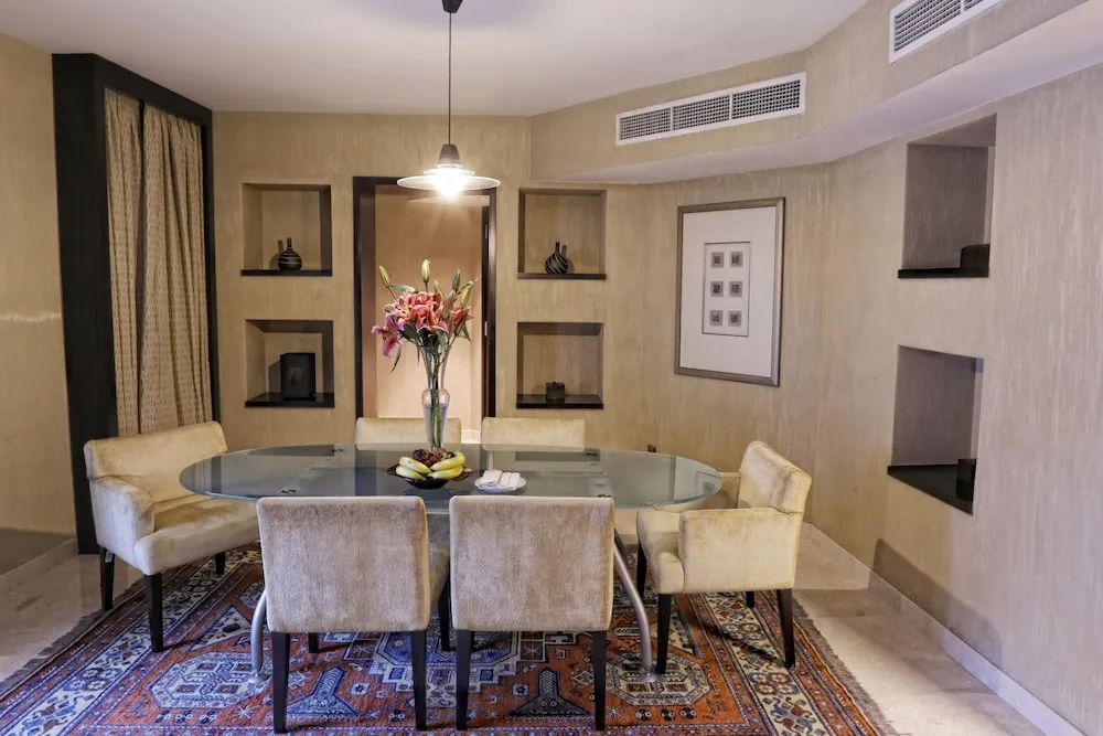 Presidential Süit, 1 En Büyük (King) Boy Yatak, Sigara İçilmez