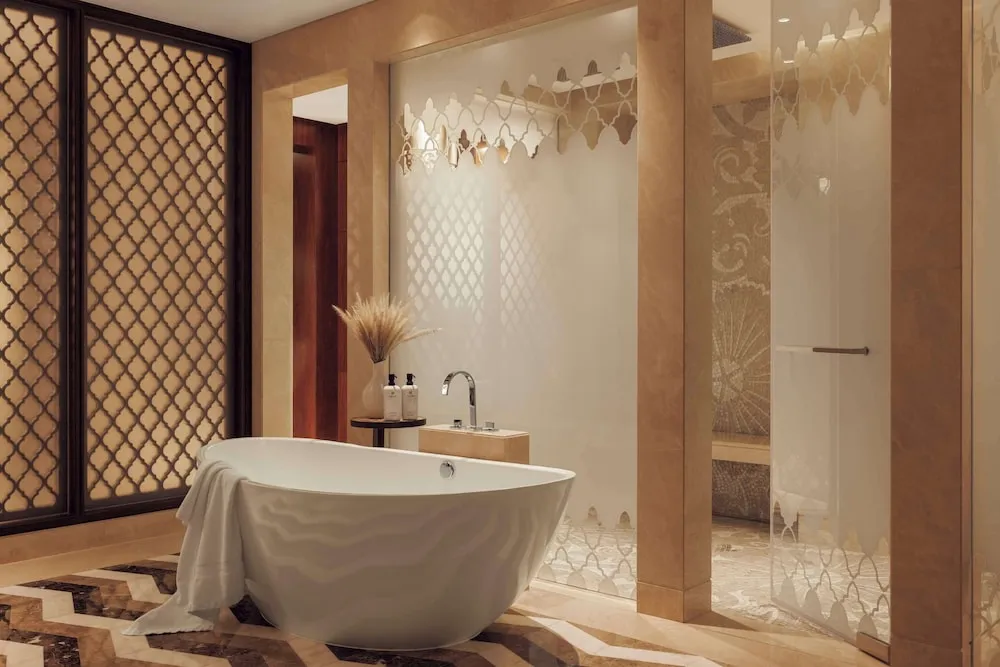 Grand Süit (Palm Manor, UAE Resident ID Mandatory)