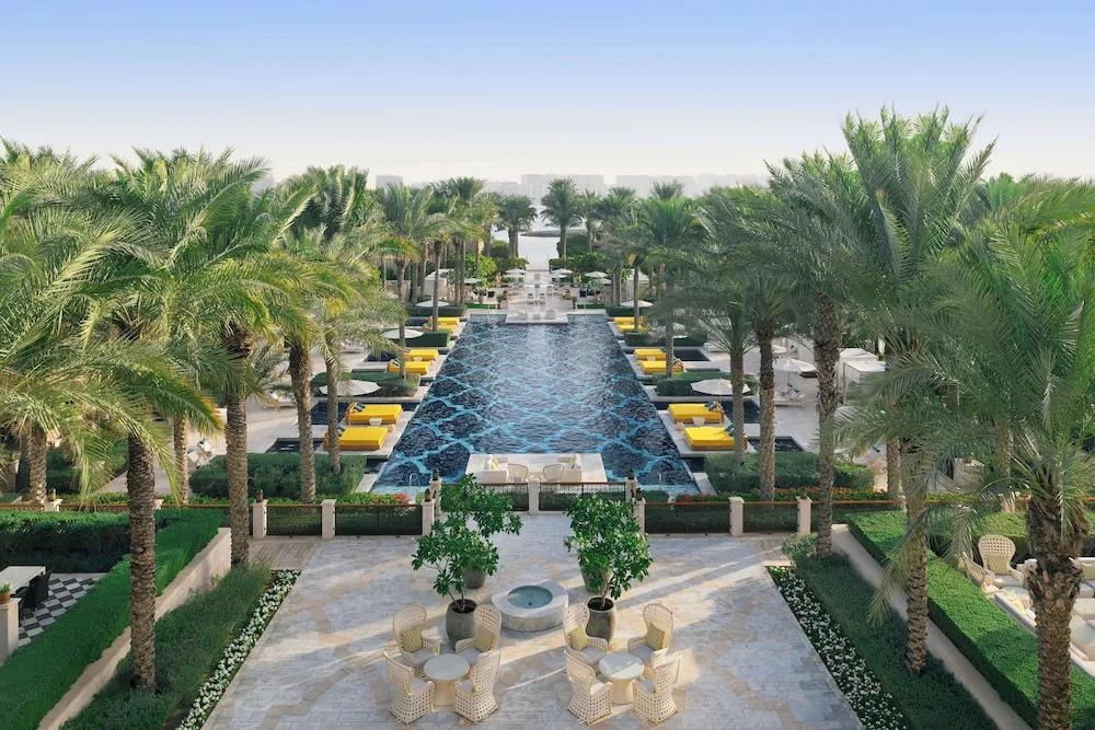 Grand Süit (Palm Manor, UAE Resident ID Mandatory)