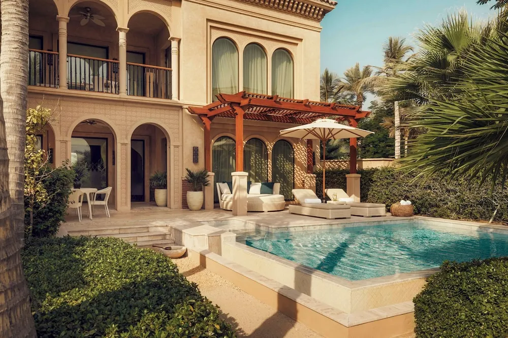 Junior Süit, Kişiye Özel Havuzlu (Palm Beach, UAE Resident ID Mandatory)