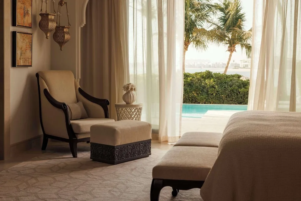 Executive Süit, Kişiye Özel Havuzlu (Palm Beach, UAE Resident ID Mandatory)