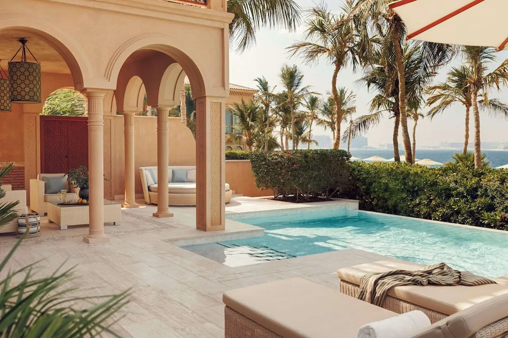 Executive Süit, Kişiye Özel Havuzlu (Palm Beach, UAE Resident ID Mandatory)