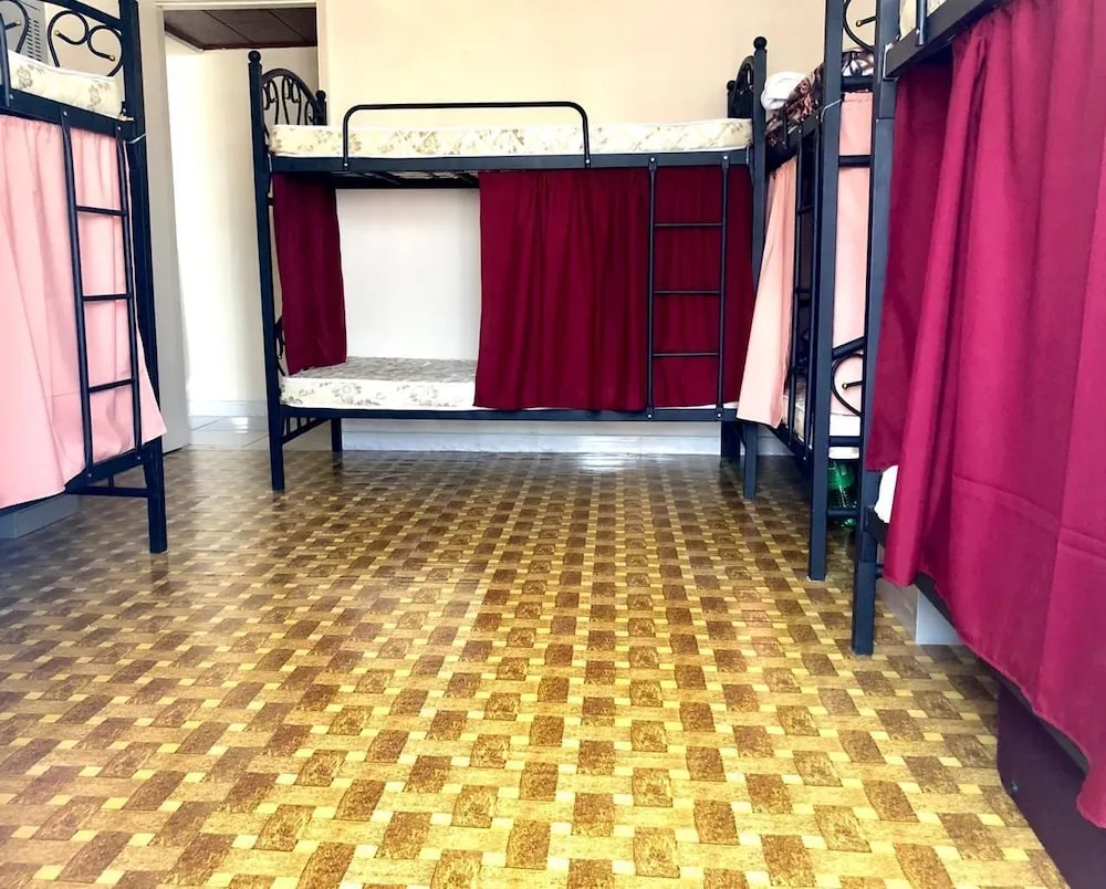 Ortak Ranzalı Oda, Sadece erkekler için, Şehir Manzaralı (1 Bed in 8 Bed Dorm)