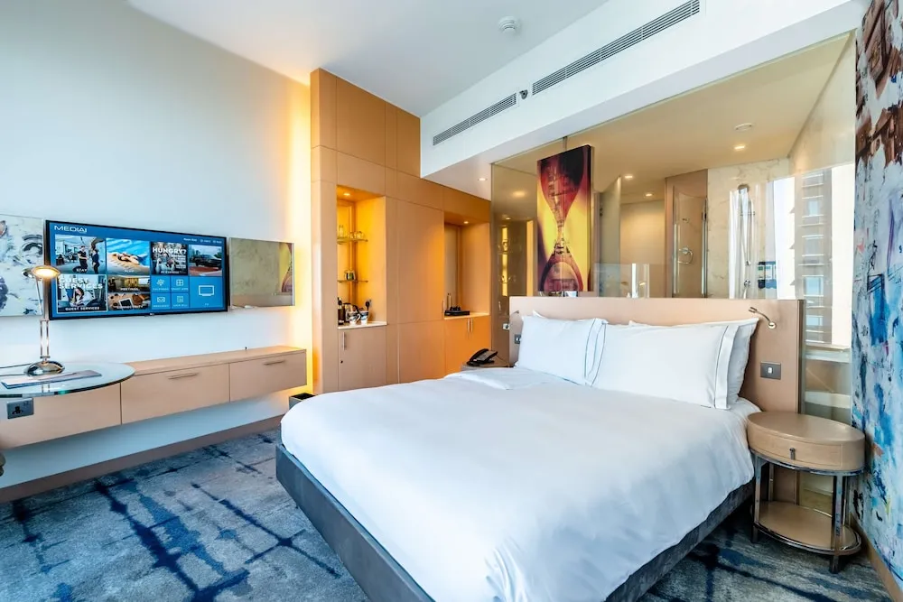 Hip Palm View Plus Room with Club Lounge Access