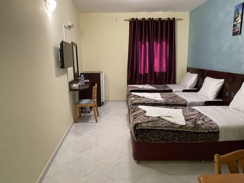 Deluxe Üç Kişilik Oda