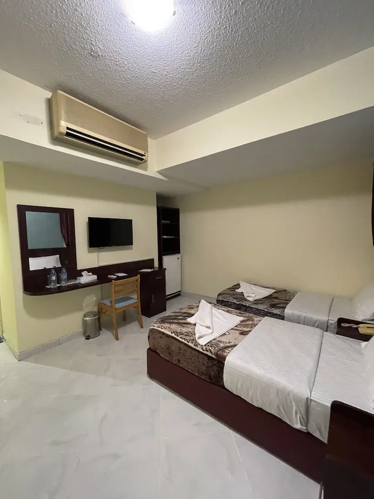 Deluxe Tek Büyük veya İki Ayrı Yataklı Oda