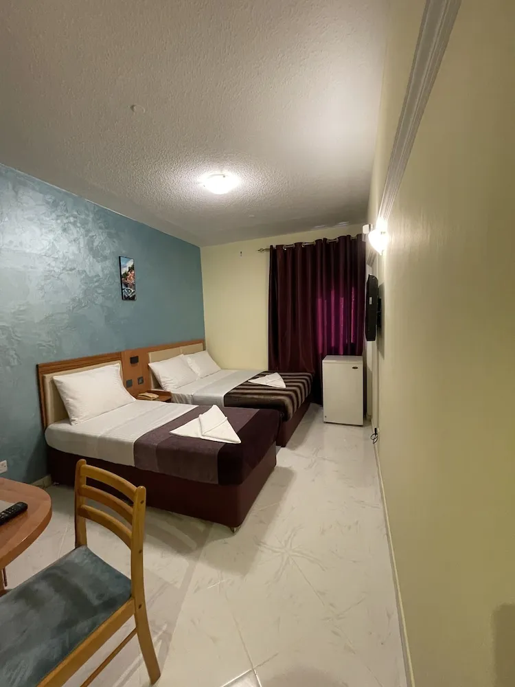 Deluxe Tek Büyük veya İki Ayrı Yataklı Oda