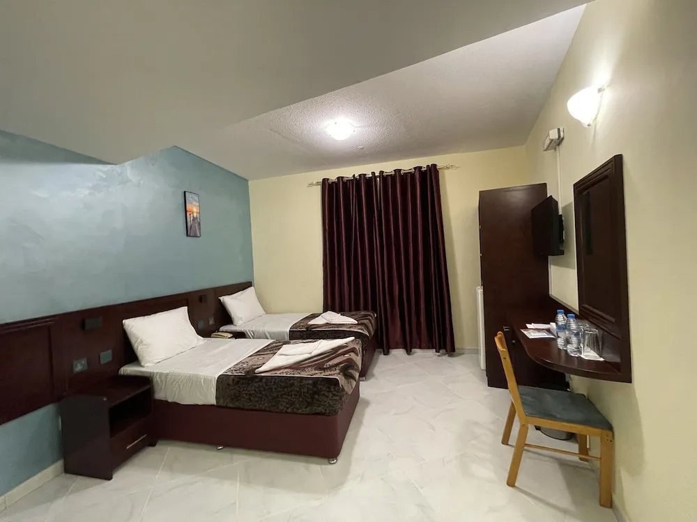 Economy Tek Büyük Yataklı Oda, Avlu Manzaralı