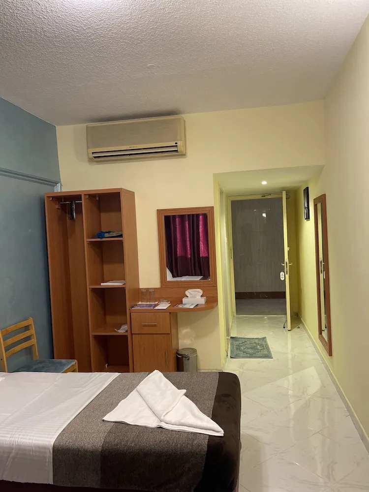 Economy Tek Büyük Yataklı Oda, Avlu Manzaralı