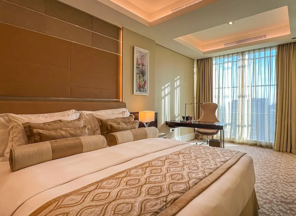 Junior Süit, 1 En Büyük (King) Boy Yatak, Koy Manzaralı