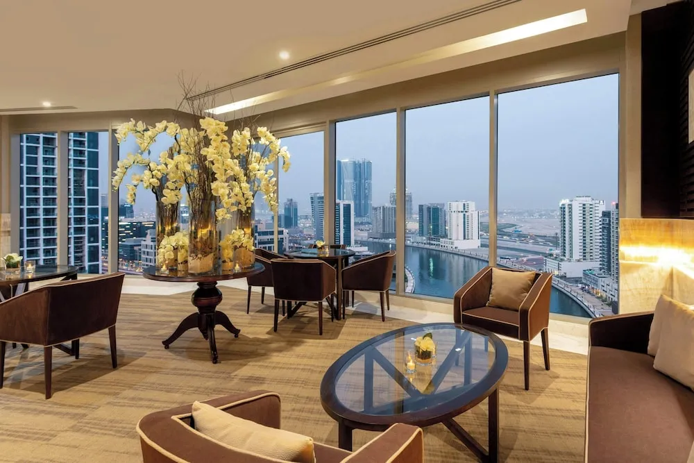 Junior Süit, 1 En Büyük (King) Boy Yatak, Koy Manzaralı