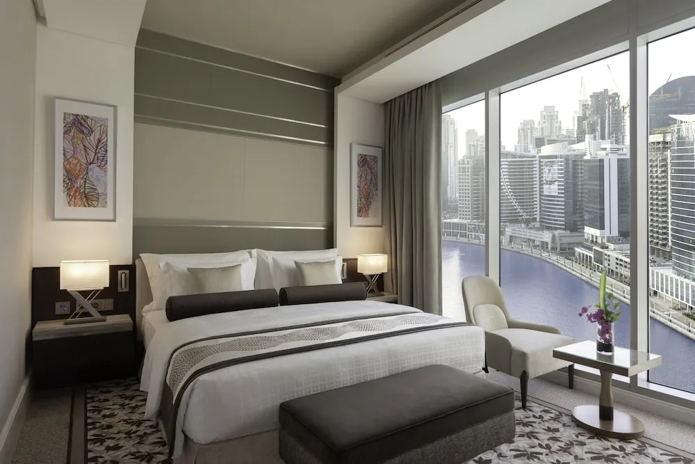 Club Süit, 1 En Büyük (King) Boy Yatak, Koy Manzaralı