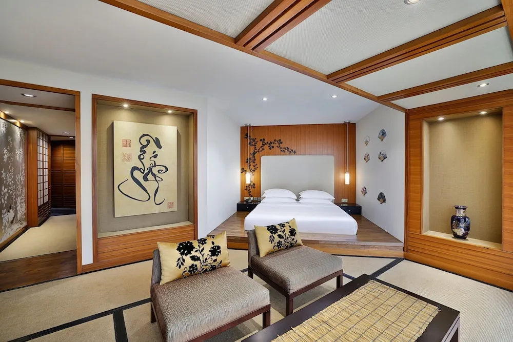 Club Oda, 1 En Büyük (King) Boy Yatak (View)