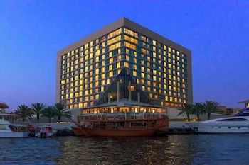 Sheraton Dubai Creek Hotel & Towers