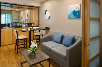 Savoy Suites Hotel Apartments