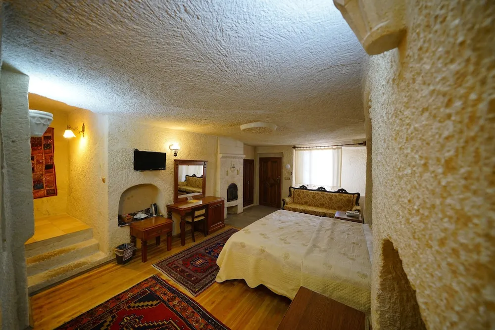 Comfort Üç Kişilik Oda, Avlu Manzaralı