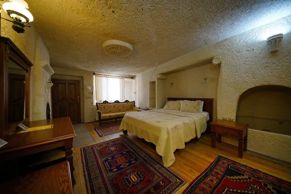 Comfort Üç Kişilik Oda, Avlu Manzaralı