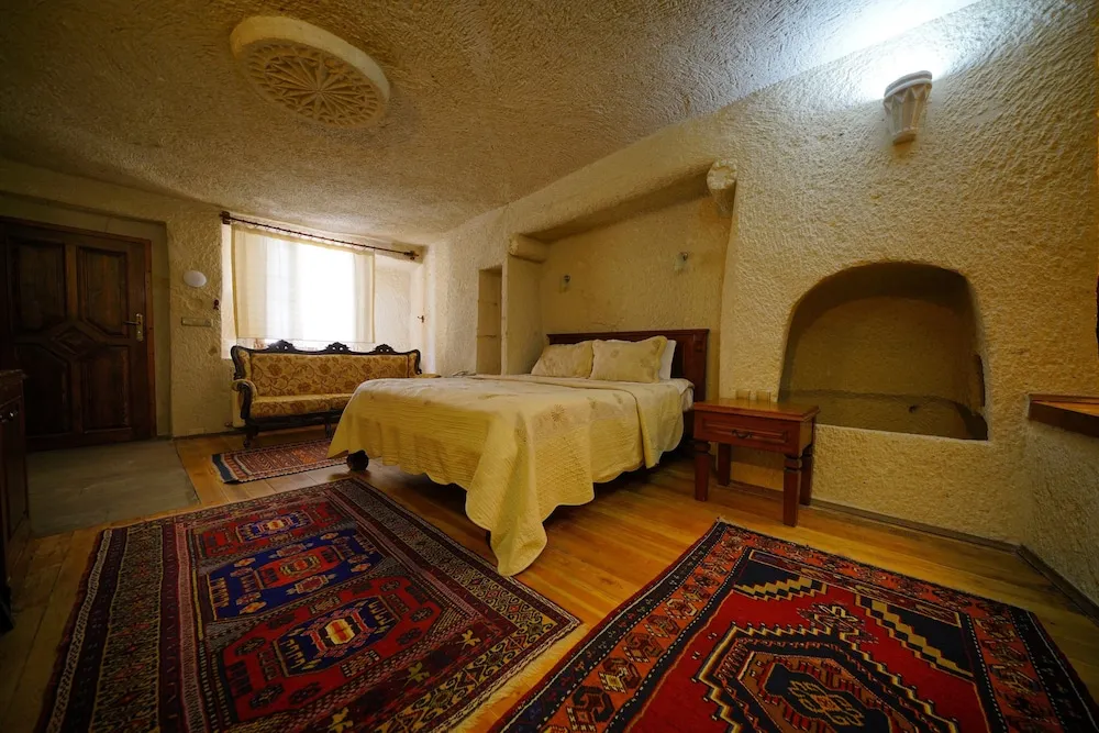 Comfort Üç Kişilik Oda, Avlu Manzaralı