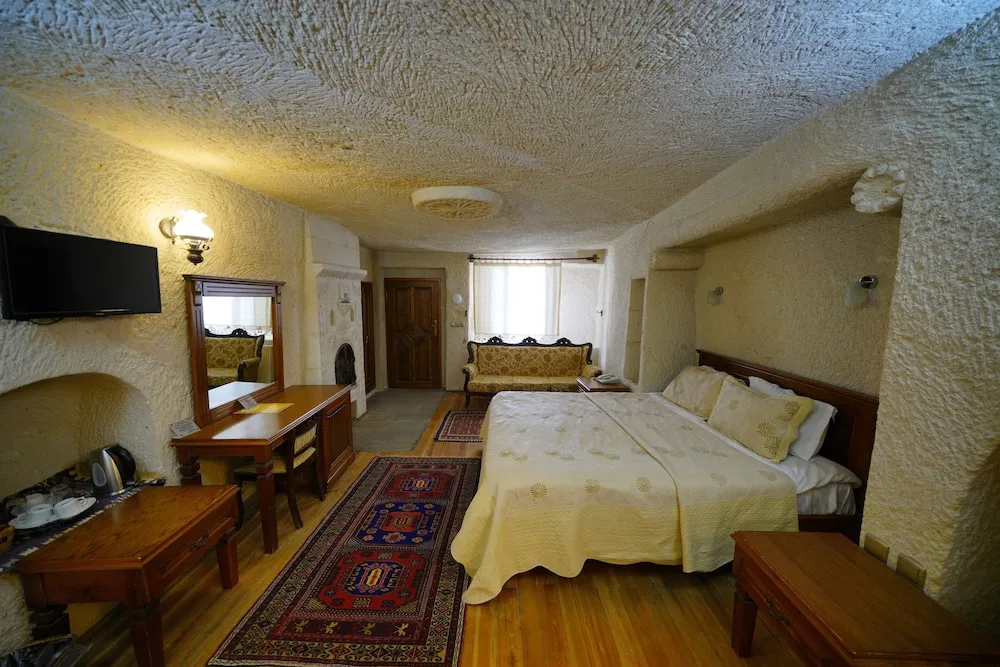 Comfort Üç Kişilik Oda, Avlu Manzaralı