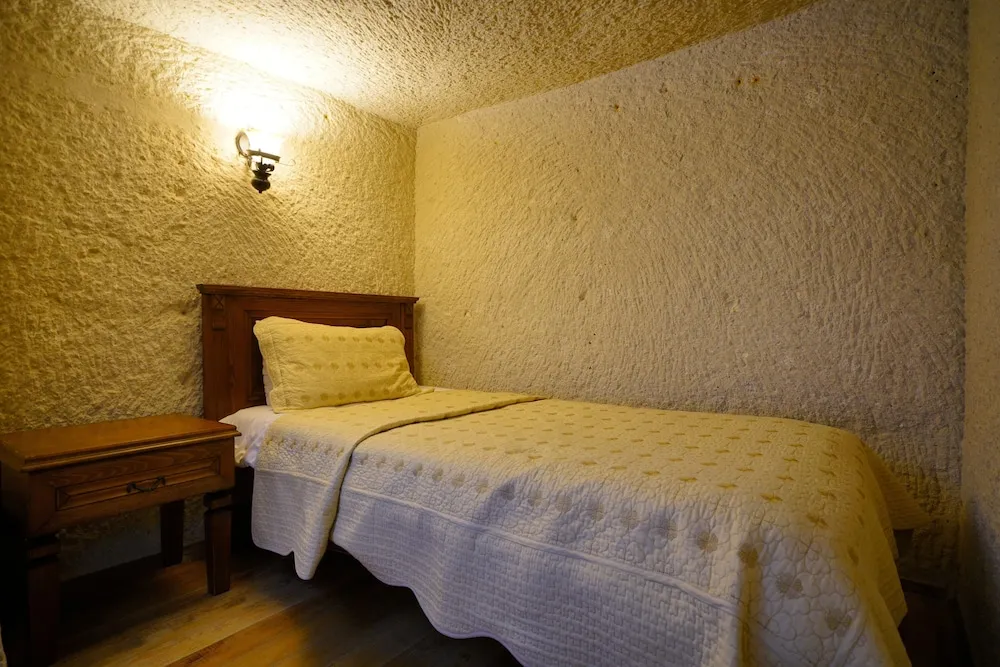Comfort Üç Kişilik Oda, Avlu Manzaralı