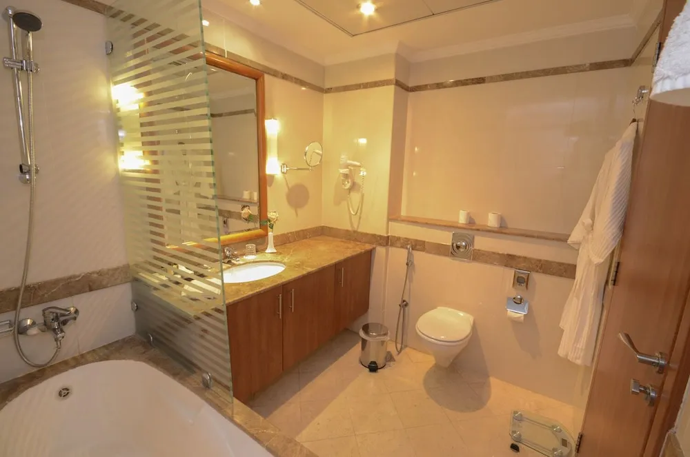 Family Villa, 4 Yatak Odası, Bahçe Manzaralı, Havuz Kenarı