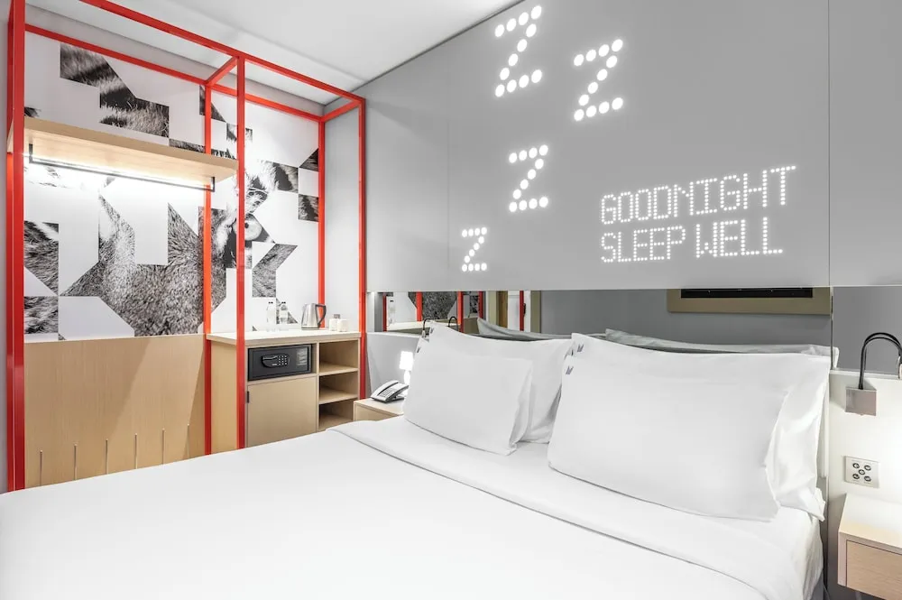 Oda, 1 En Büyük (King) Boy Yatak